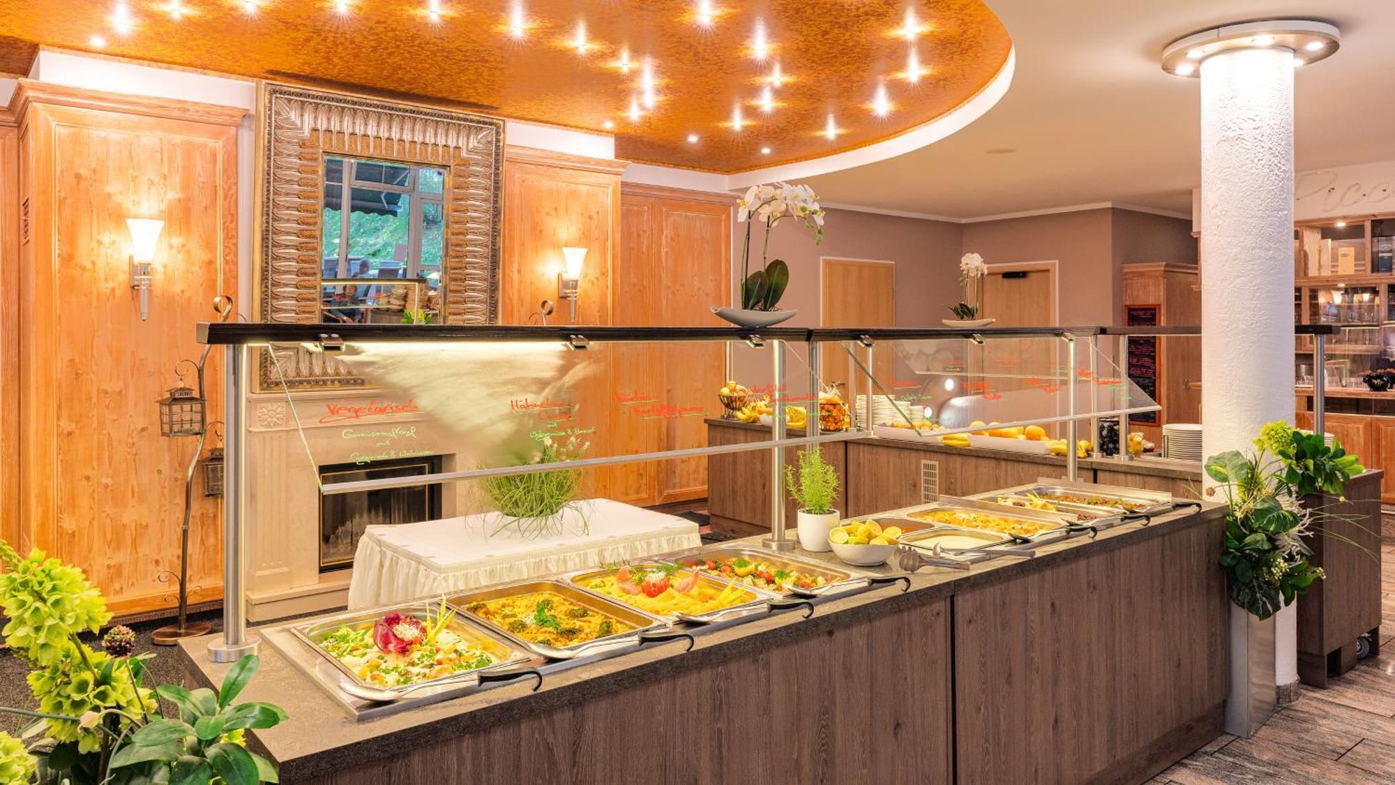 Ostseehotel Villen Im Park - Ein Rovell Hotel 제바트헤링스도르프 외부 사진