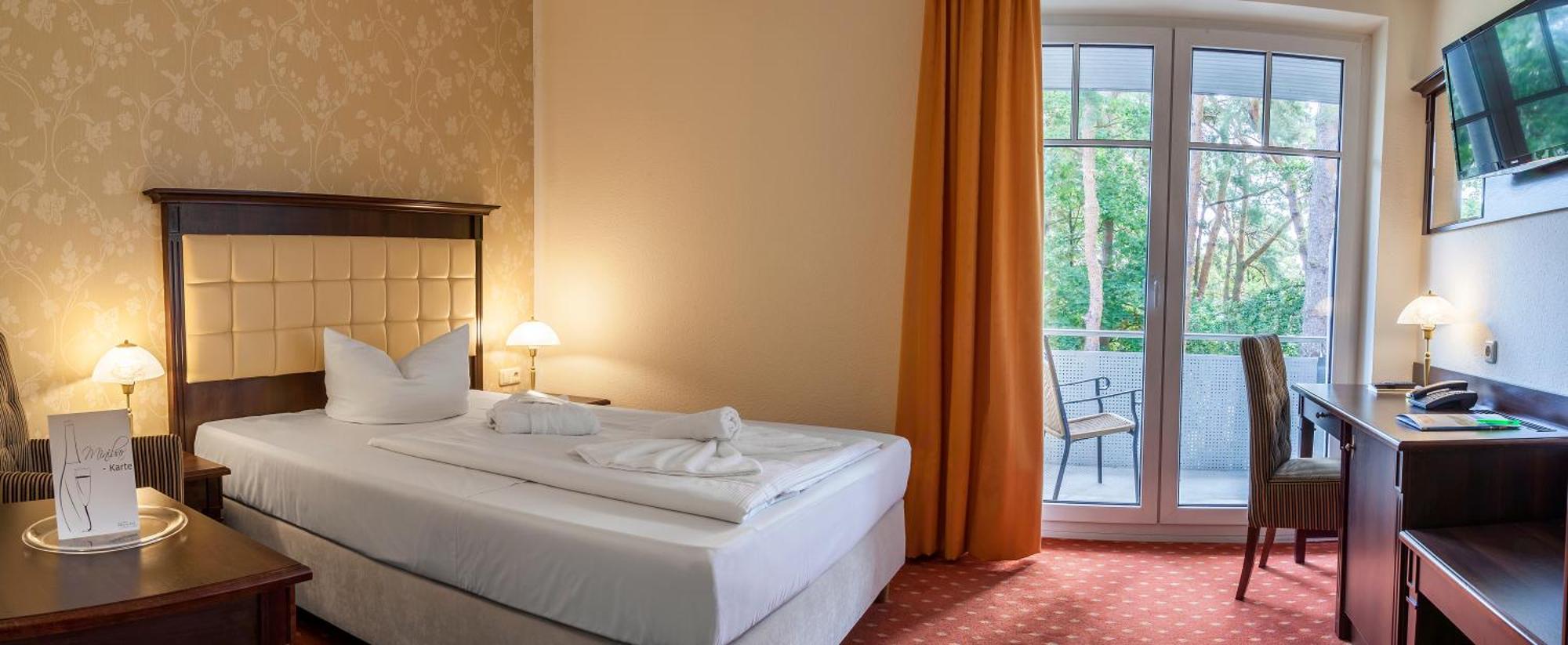 Ostseehotel Villen Im Park - Ein Rovell Hotel 제바트헤링스도르프 외부 사진