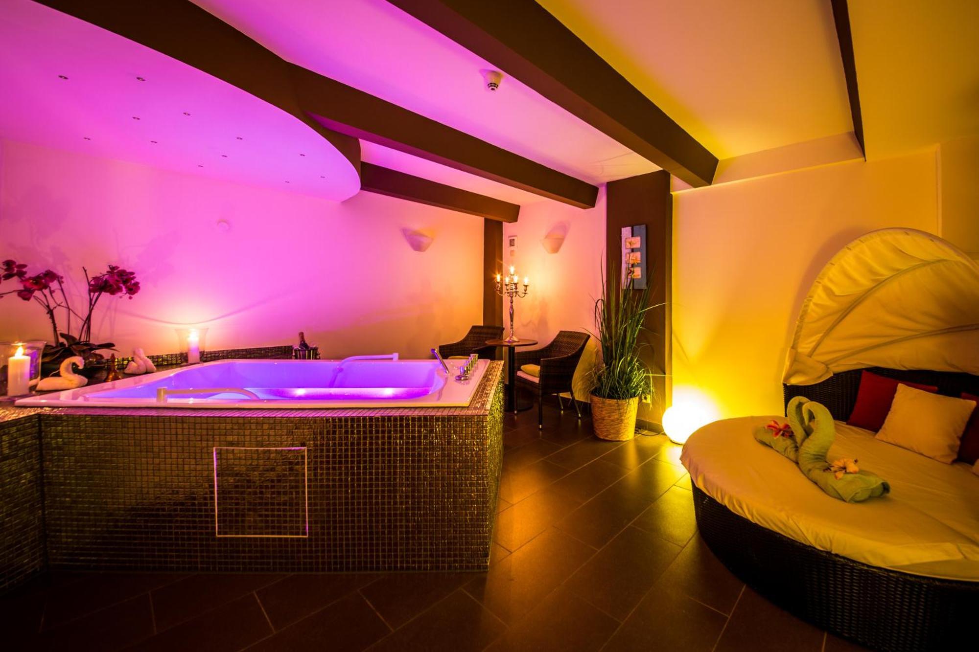 Ostseehotel Villen Im Park - Ein Rovell Hotel 제바트헤링스도르프 외부 사진