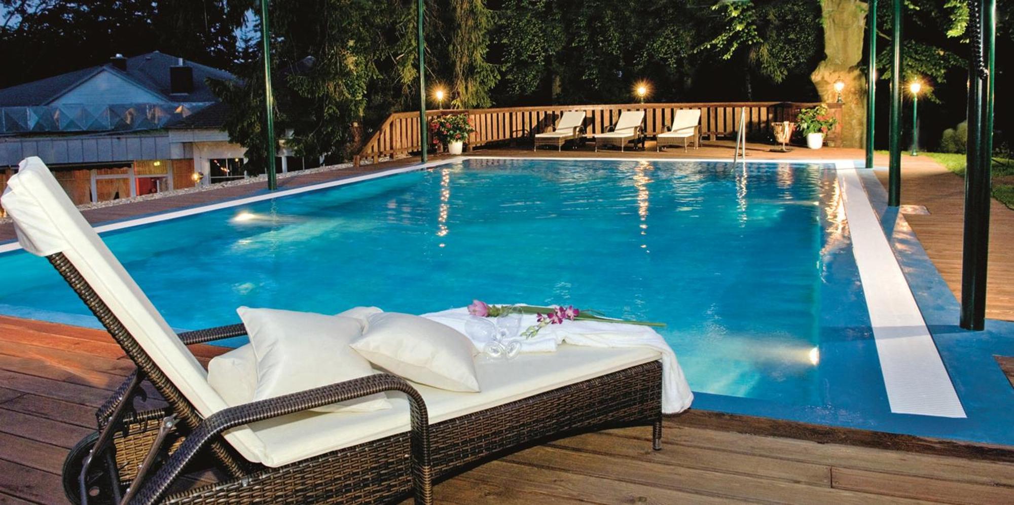 Ostseehotel Villen Im Park - Ein Rovell Hotel 제바트헤링스도르프 외부 사진